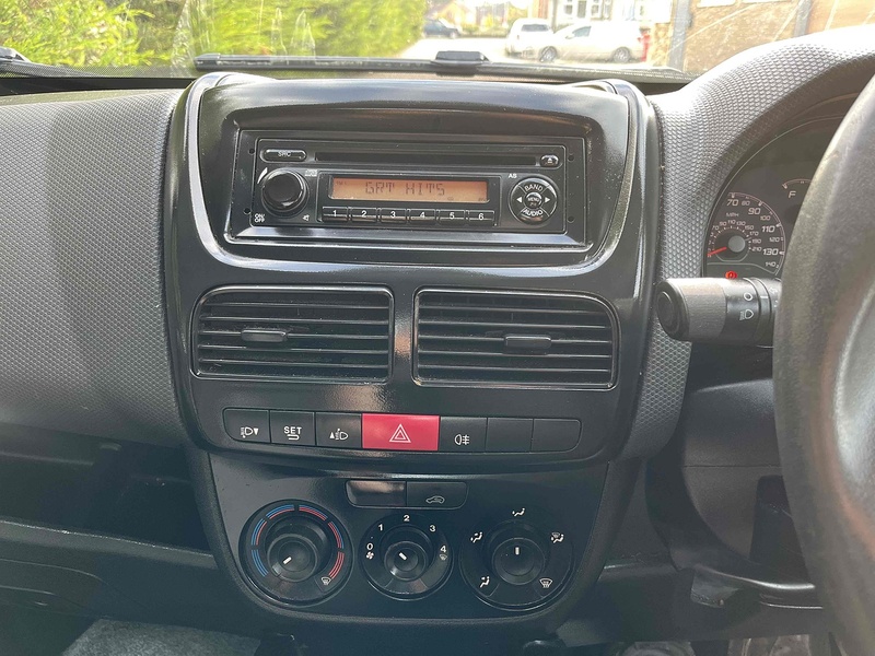 Fiat 1.3 MultiJetII SWB DROPSIDE - WHITE