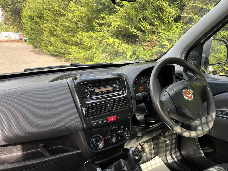 Fiat 1.3 MultiJetII SWB DROPSIDE - WHITE