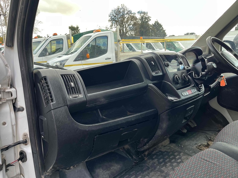 Peugeot 2.2 HDi 335 LWB DROPSIDE - WHITE