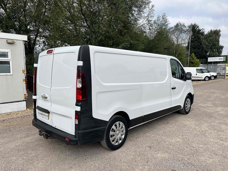 Renault 1.6 dCi 29 Business LWB PANEL VAN WHITE - 3 SEATS