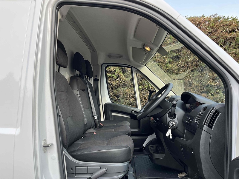 Peugeot 2.2 BlueHDi 335 Professional Premium + LWB PANEL VAN - EURO 6