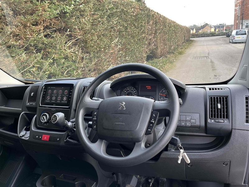 Peugeot 2.2 BlueHDi 335 Professional Premium + LWB PANEL VAN - EURO 6