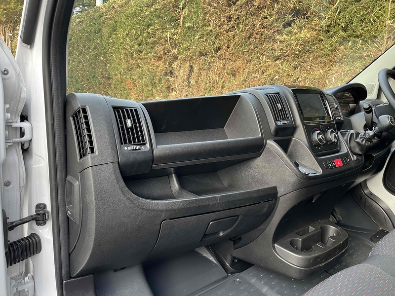 Peugeot 2.2 BlueHDi 335 Professional Premium + LWB PANEL VAN - EURO 6