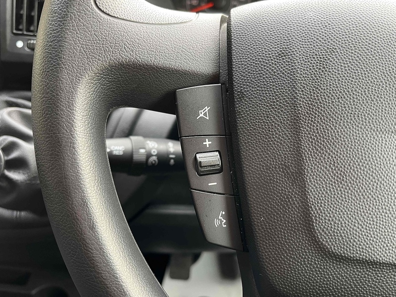 Peugeot 2.2 BlueHDi 335 Professional Premium + LWB PANEL VAN - EURO 6