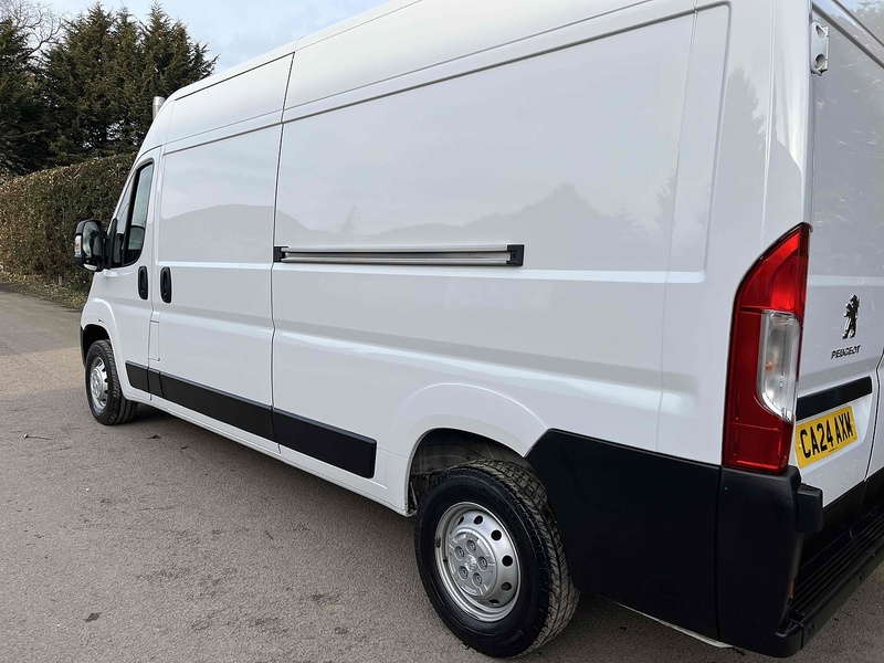 Peugeot 2.2 BlueHDi 335 Professional Premium + LWB PANEL VAN - EURO 6