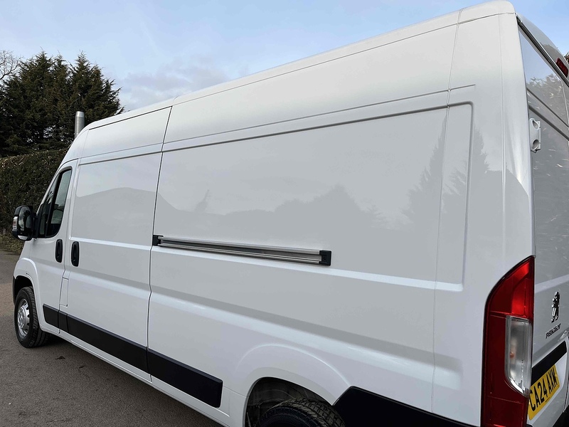 Peugeot 2.2 BlueHDi 335 Professional Premium + LWB PANEL VAN - EURO 6