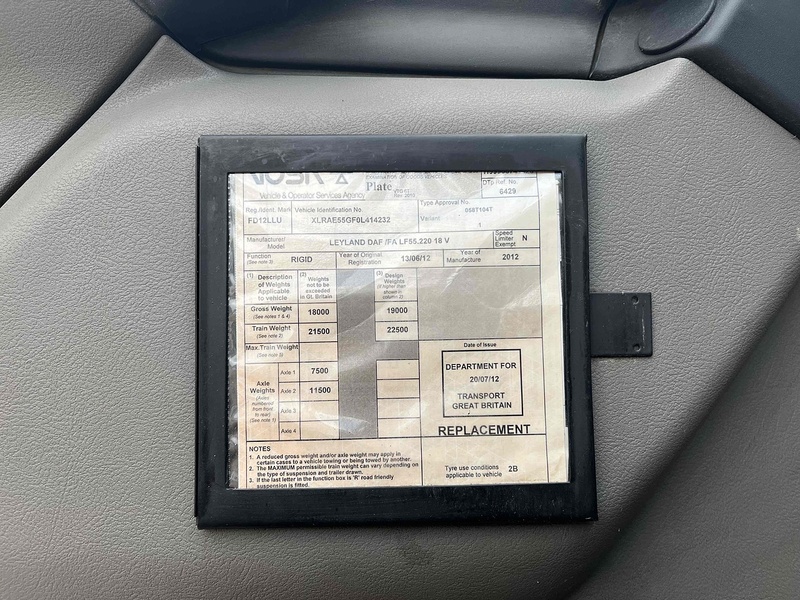 DAF 6.7l 18 TON DROPSIDE WITH ATLAS CRANE BLOCK GRAB - MANUAL