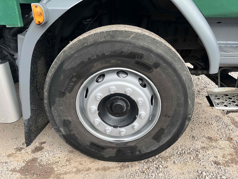 DAF 6.7l 18 TON DROPSIDE WITH ATLAS CRANE BLOCK GRAB - MANUAL