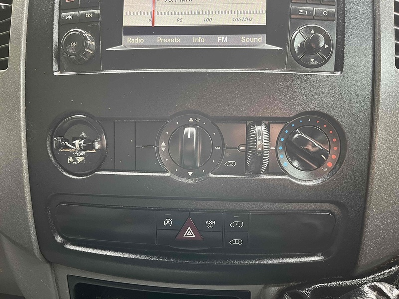 Volkswagen 2.0 TDI BlueMotion Tech CR35 LWB PANEL VAN - WHITE