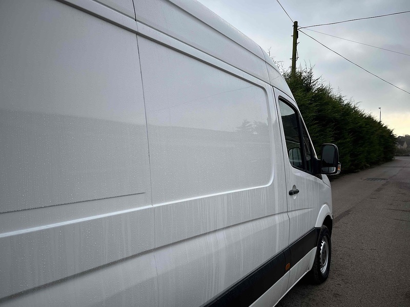 Volkswagen 2.0 TDI BlueMotion Tech CR35 LWB PANEL VAN - WHITE