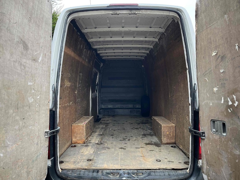 Volkswagen 2.0 TDI BlueMotion Tech CR35 LWB PANEL VAN - WHITE