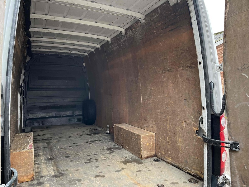 Volkswagen 2.0 TDI BlueMotion Tech CR35 LWB PANEL VAN - WHITE