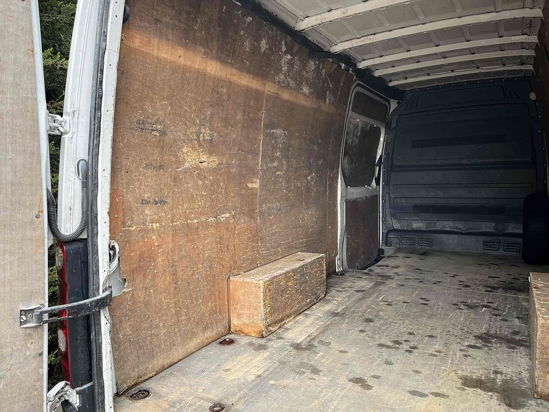 Volkswagen 2.0 TDI BlueMotion Tech CR35 LWB PANEL VAN - WHITE