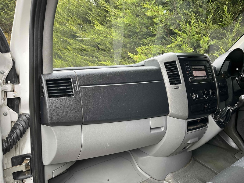 Volkswagen 2.0 TDI BlueMotion Tech CR35 LWB PANEL VAN - WHITE