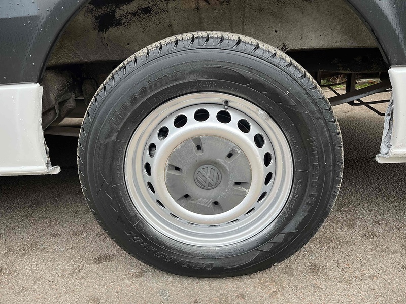 Volkswagen 2.0 TDI BlueMotion Tech CR35 LWB PANEL VAN - WHITE