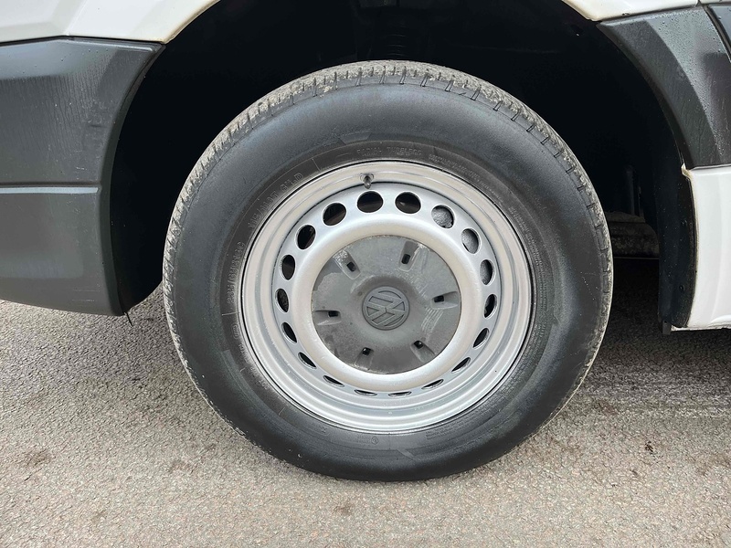 Volkswagen 2.0 TDI BlueMotion Tech CR35 LWB PANEL VAN - WHITE