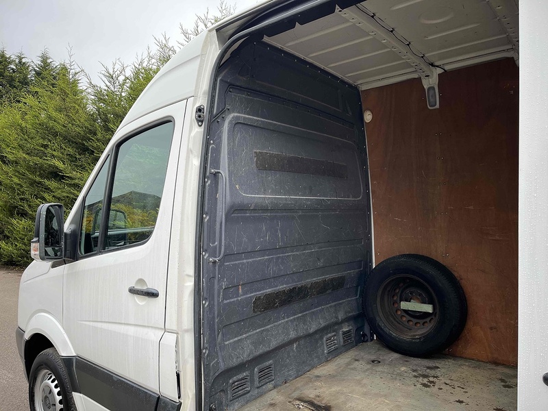 Volkswagen 2.0 TDI BlueMotion Tech CR35 LWB PANEL VAN - WHITE