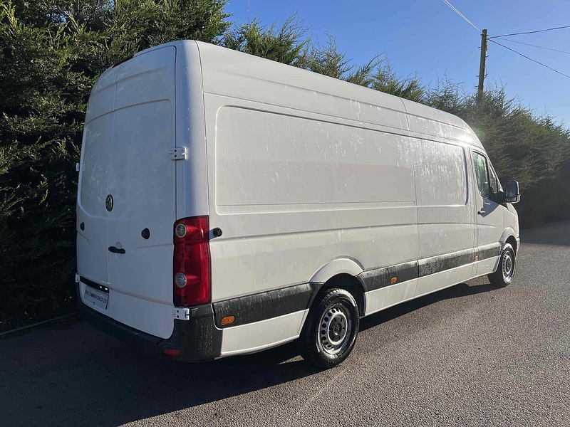 Volkswagen 2.0 TDI BlueMotion Tech CR35 LWB PANEL VAN - WHITE