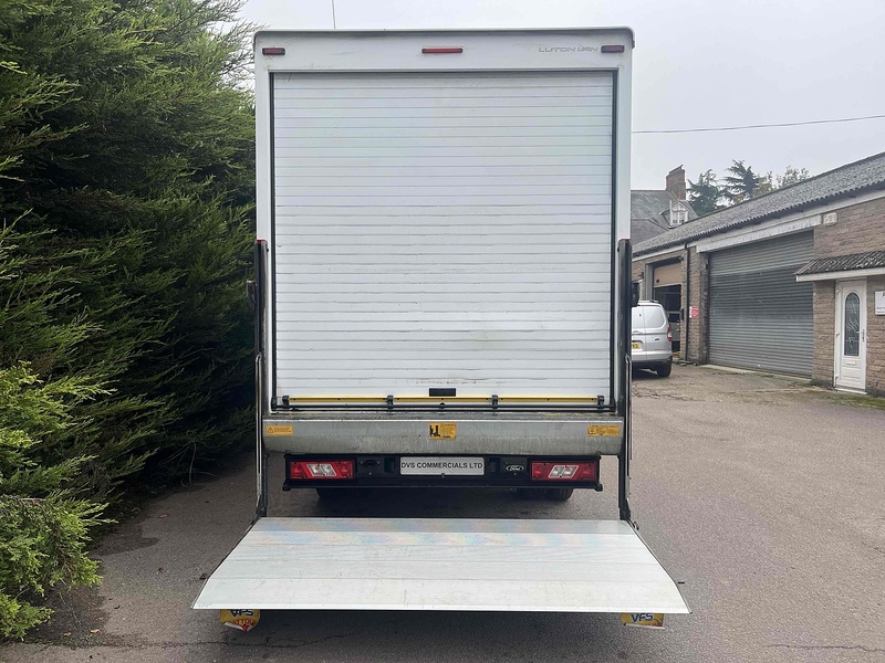 Ford 2.0 350 EcoBlue Leader L4 XLWB LUTON VAN TAIL LIFT EURO 6 - DRW