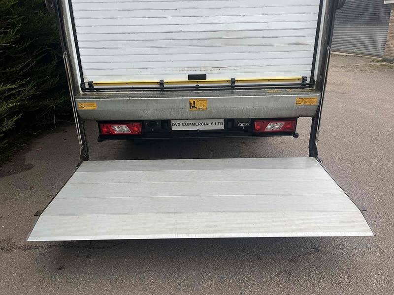 Ford 2.0 350 EcoBlue Leader L4 XLWB LUTON VAN TAIL LIFT EURO 6 - DRW