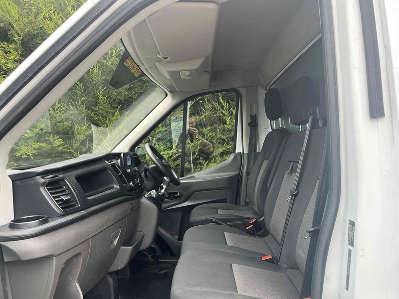 Ford 2.0 350 EcoBlue Leader L4 XLWB LUTON VAN TAIL LIFT EURO 6 - DRW