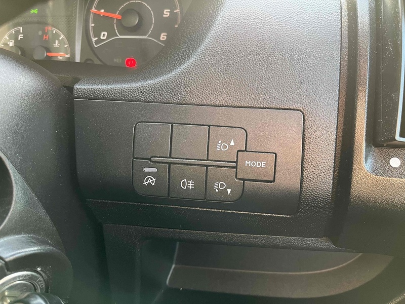 Peugeot 2.2 BlueHDi 335 Professional 2.2 5dr Panel Van Manual Diesel