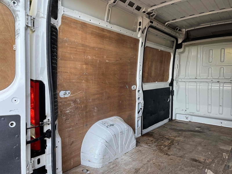 Peugeot 2.2 BlueHDi 335 Professional 2.2 5dr Panel Van Manual Diesel