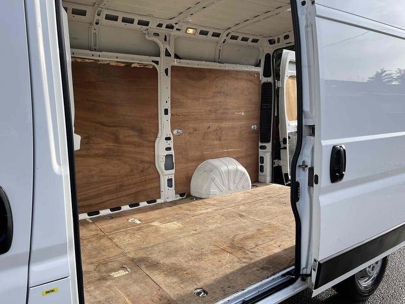 Peugeot 2.2 BlueHDi 335 Professional 2.2 5dr Panel Van Manual Diesel