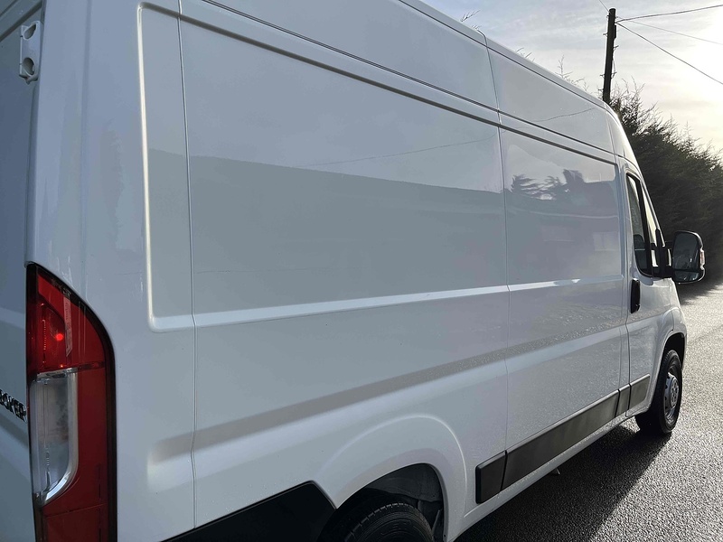 Peugeot 2.2 BlueHDi 335 Professional 2.2 5dr Panel Van Manual Diesel