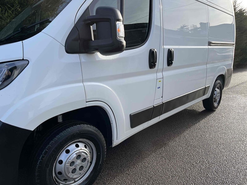Peugeot 2.2 BlueHDi 335 Professional 2.2 5dr Panel Van Manual Diesel