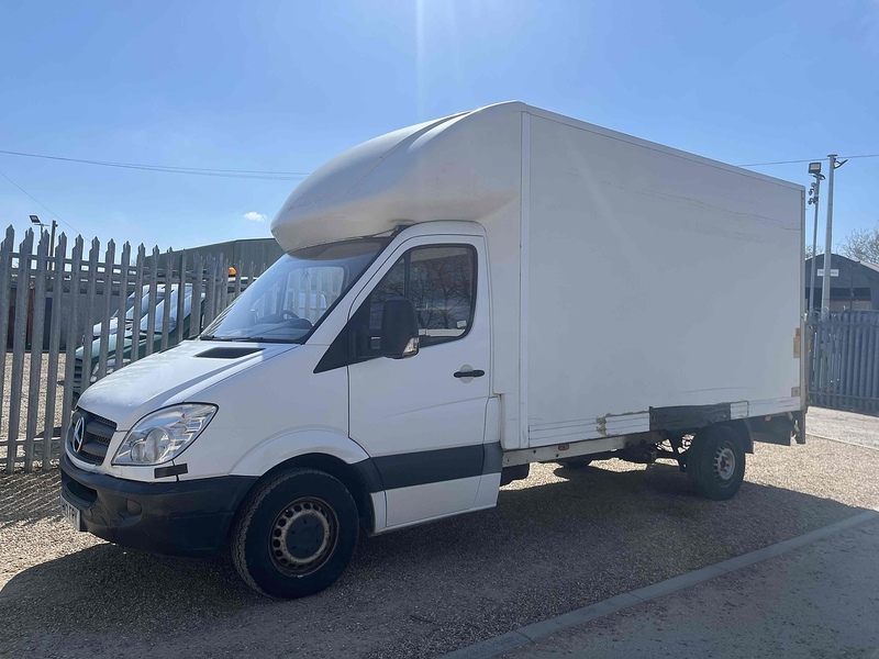 Mercedes-Benz 313 2.1 CDI LWB LUTON VAN TAIL LIFT 2.1 2dr Luton Van Manual Diesel