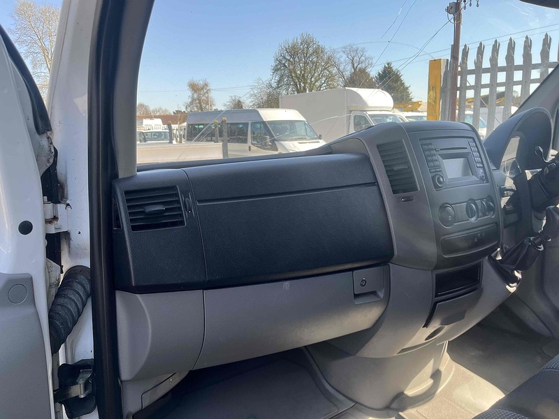 Mercedes-Benz 313 2.1 CDI LWB LUTON VAN TAIL LIFT 2.1 2dr Luton Van Manual Diesel