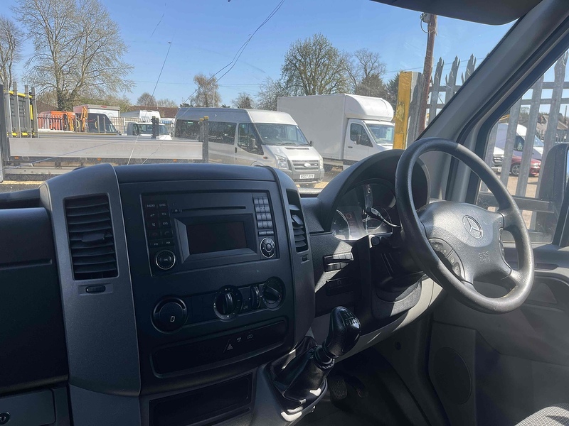 Mercedes-Benz 313 2.1 CDI LWB LUTON VAN TAIL LIFT 2.1 2dr Luton Van Manual Diesel