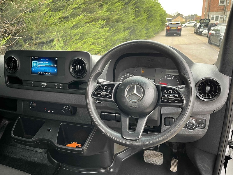 Mercedes-Benz 314 CDI LWB 14ft Dropside - Tail Lift 2.1 2dr Dropside Manual Diesel