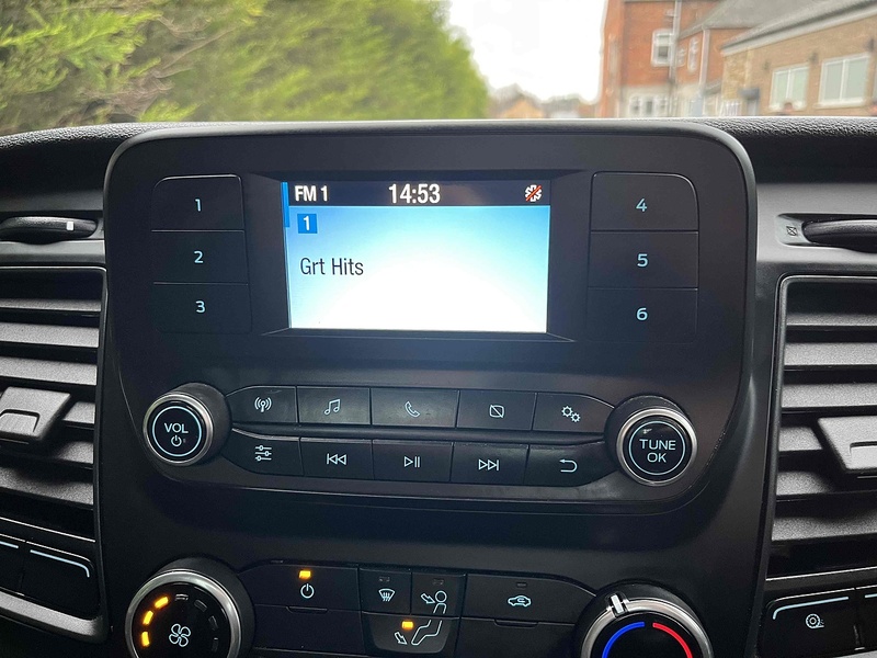 Ford 350 EcoBlue Leader 2.0 DRW LWB 14ft Dropside - EURO 6