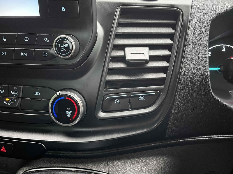 Ford 350 EcoBlue Leader 2.0 DRW LWB 14ft Dropside - EURO 6