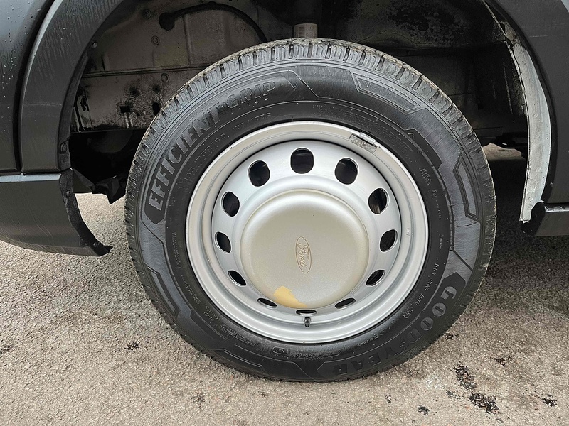 Ford 350 EcoBlue Leader 2.0 DRW LWB 14ft Dropside - EURO 6