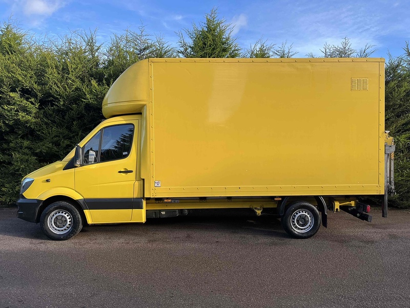 Mercedes-Benz 2.1 CDI 313 LWB LUTON VAN TAIL LIFT - YELLOW
