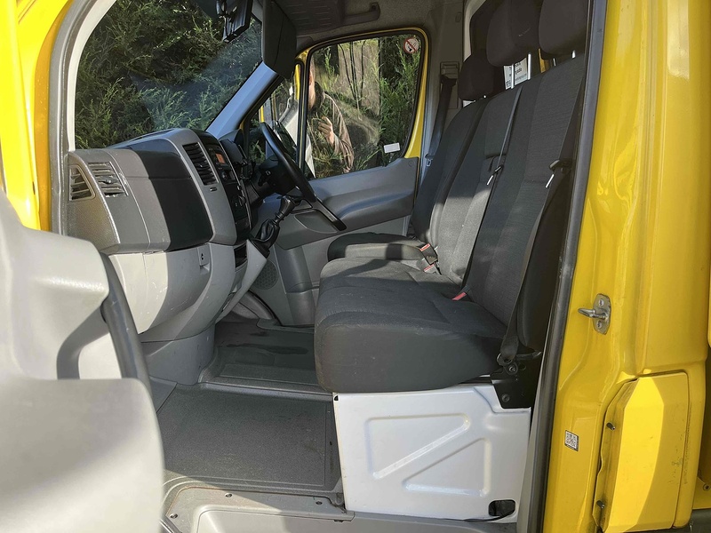 Mercedes-Benz 2.1 CDI 313 LWB LUTON VAN TAIL LIFT - YELLOW