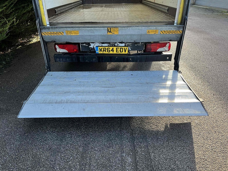 Mercedes-Benz 2.1 CDI 313 LWB LUTON VAN TAIL LIFT - YELLOW