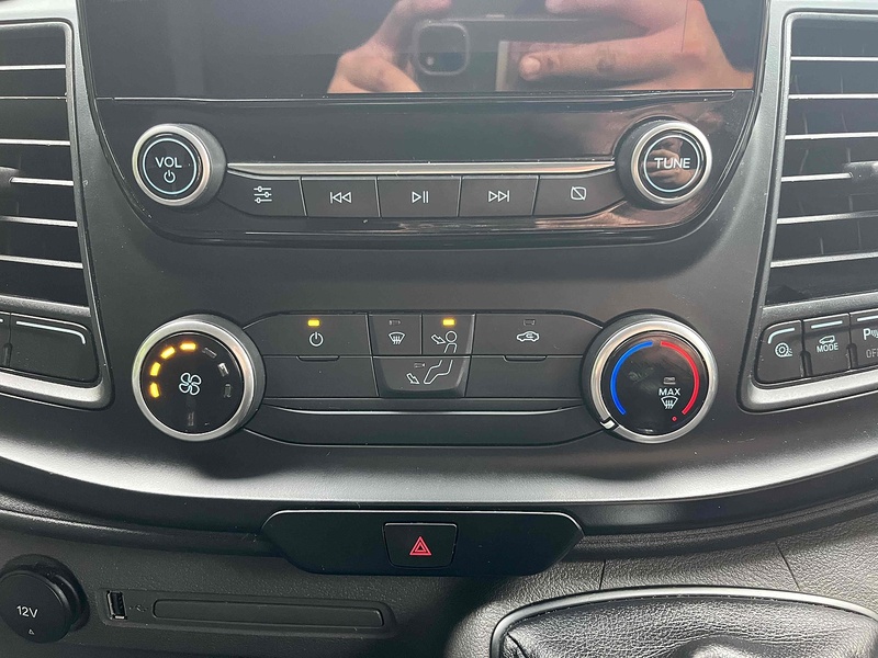 Ford 2.0 350 EcoBlue Leader L4 H3 XLWB HIGH ROOF PANEL VAN - EURO 6