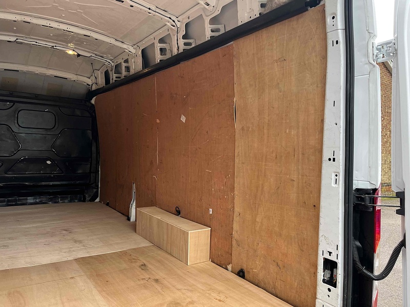 Ford 2.0 350 EcoBlue Leader L4 H3 XLWB HIGH ROOF PANEL VAN - EURO 6