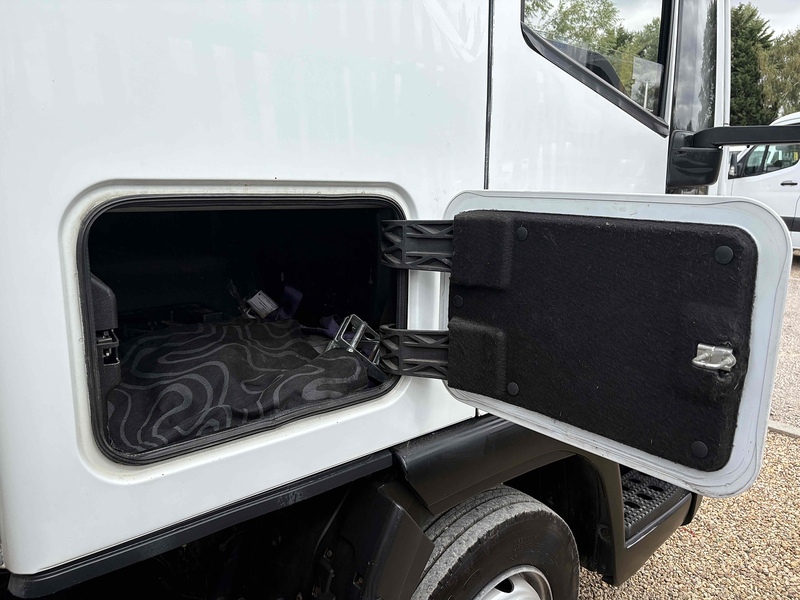 Iveco 75e16 20FT 4.5 Dropside Manual Diesel