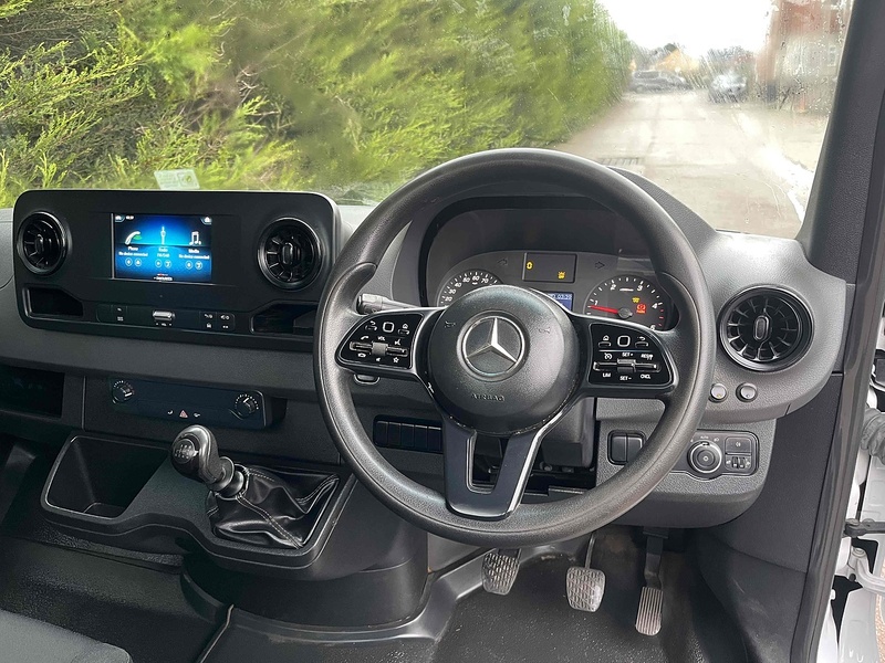 Mercedes-Benz 2.1 314 CDI LWB DROPSIDE WITH TAIL LIFT - EURO 6