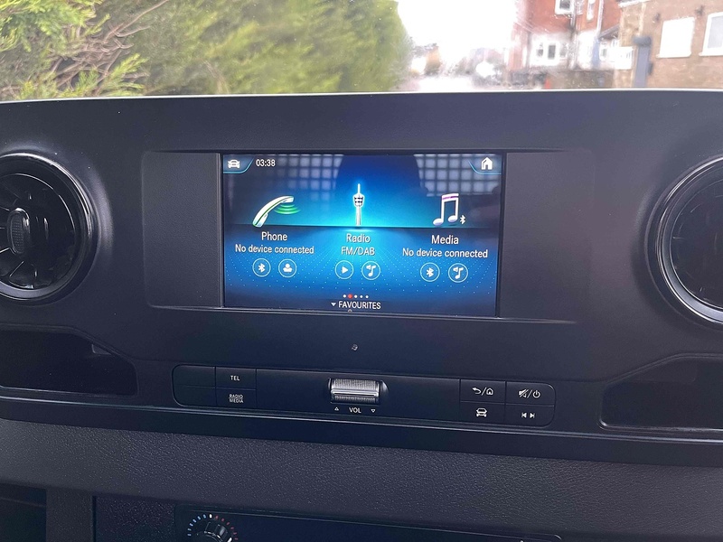 Mercedes-Benz 2.1 314 CDI LWB DROPSIDE WITH TAIL LIFT - EURO 6