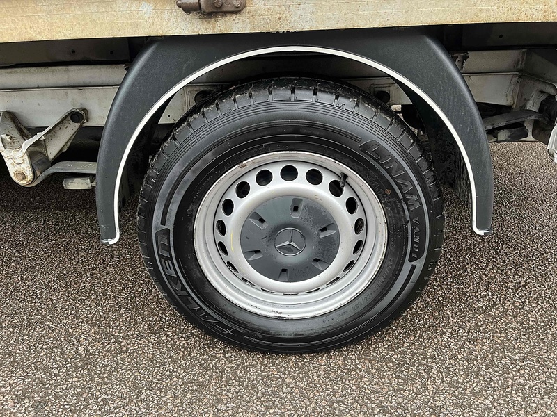 Mercedes-Benz 2.1 314 CDI LWB DROPSIDE WITH TAIL LIFT - EURO 6
