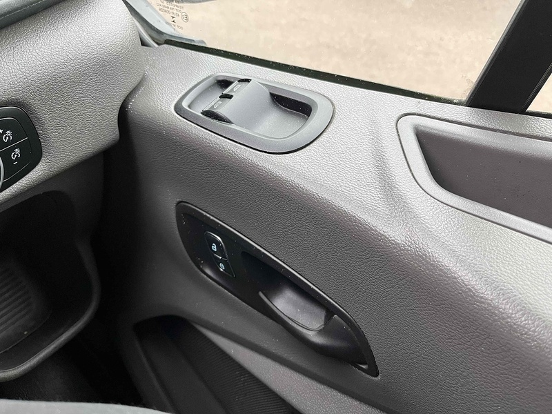 Ford 2.0 350 EcoBlue Leader Premium 2.0 2dr Dropside Manual Diesel