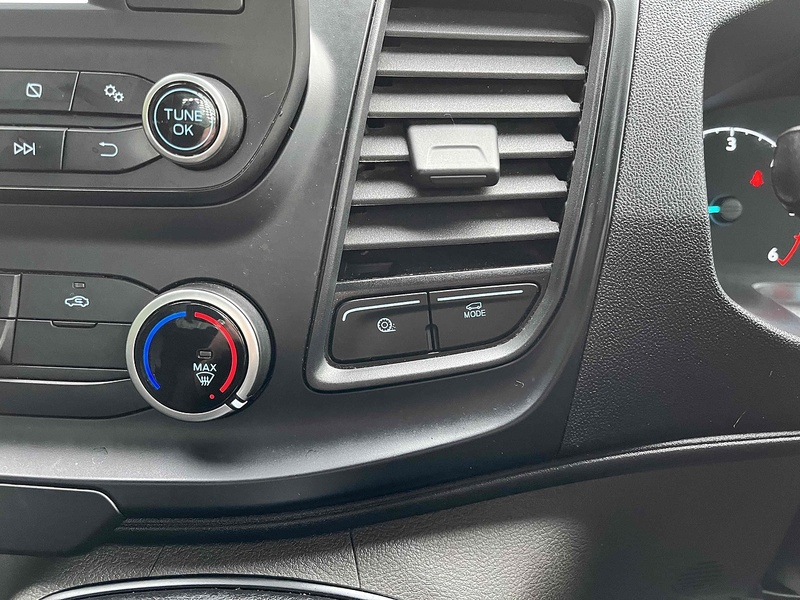 Ford 2.0 350 EcoBlue Leader Premium 2.0 2dr Dropside Manual Diesel