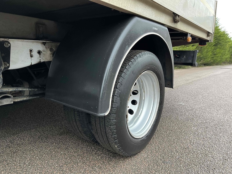 Ford 2.0 350 EcoBlue Leader Premium 2.0 2dr Dropside Manual Diesel