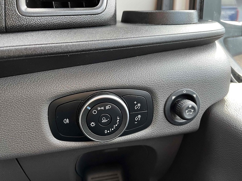 Ford 2.0 350 EcoBlue Leader L3 LWB LUTON VAN - TAIL LIFT